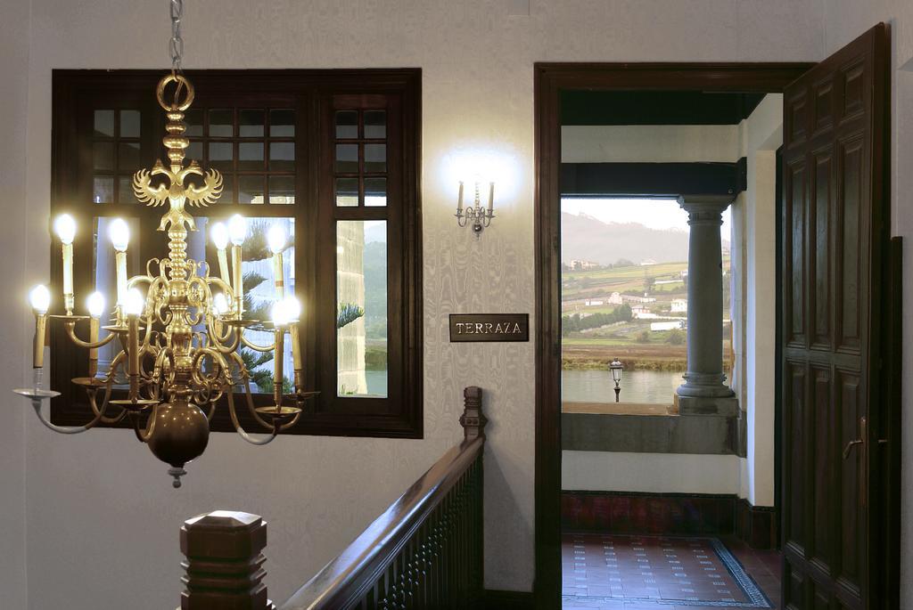 Palacio Arias Navia Exteriör bild