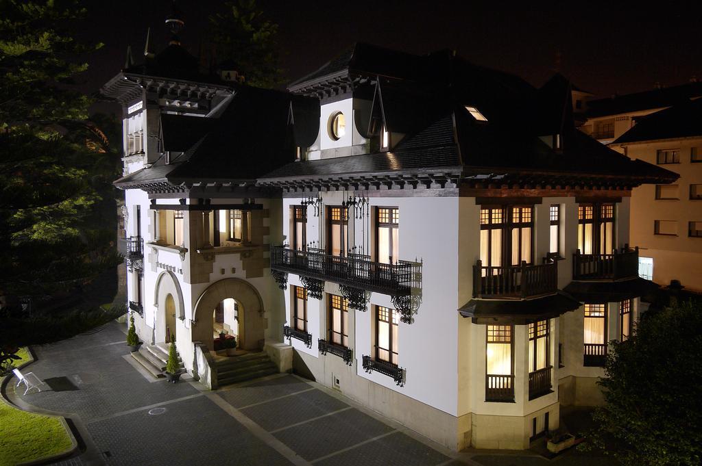 Palacio Arias Navia Exteriör bild